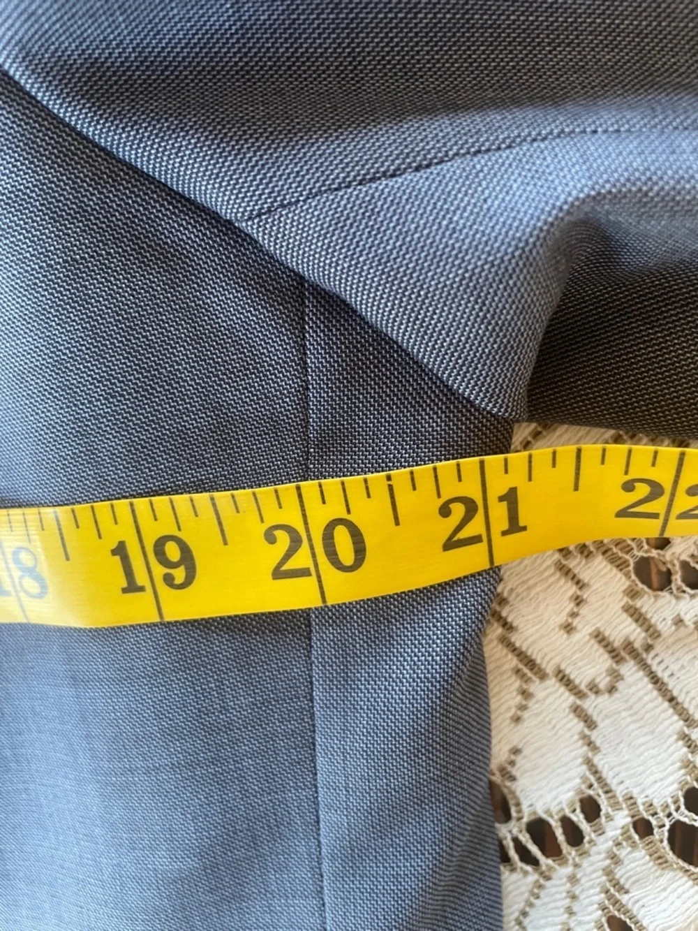 Banana Republic Men's Navy Blue Two-Button Lightweight Handsome Blazer